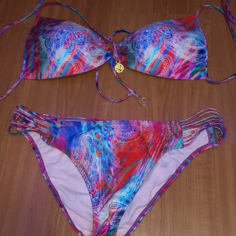 Lulu Fama Bikini set